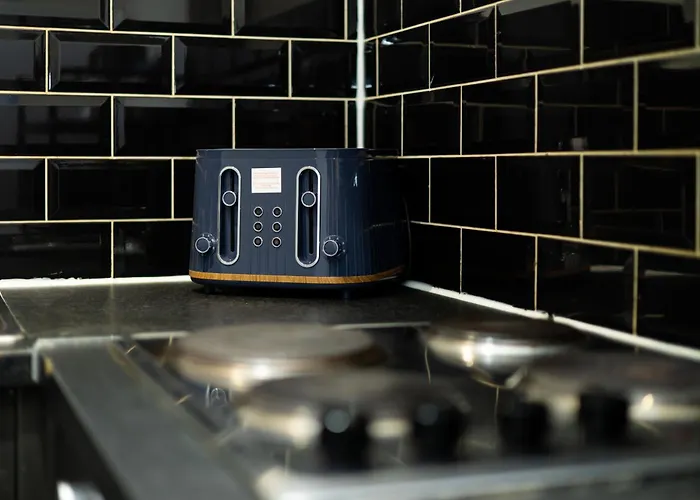 Holiday home Modern Cozy Flat 6 Mins To Parking & Wifi Leeds (West Yorkshire)